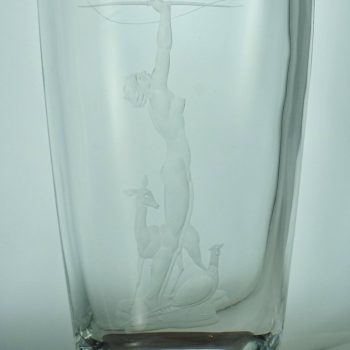 Orrefors Vicke Lindstrand Art Deco Etched Glass Vase, circa 1936