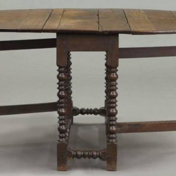 Large 18th Century English Oak Oval Gateleg Dining Table